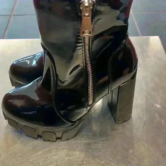 Streetwear Society Black Platform Heeled Boot Size 6 - Picture 3 of 6